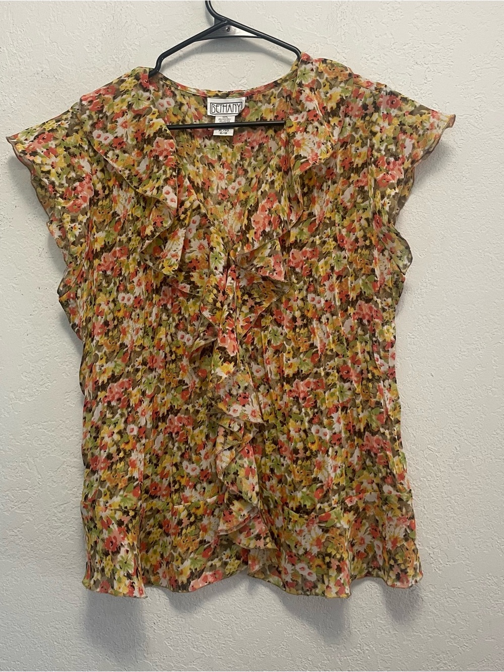 Bethany Size XL Multicolored floral Semi Sheer Short Sleeve pleated blouse